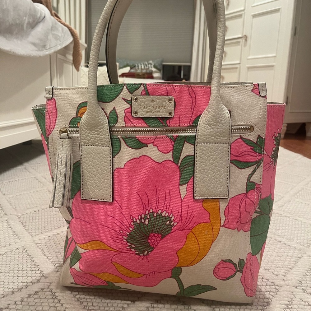 Kate Spade bag hardly used